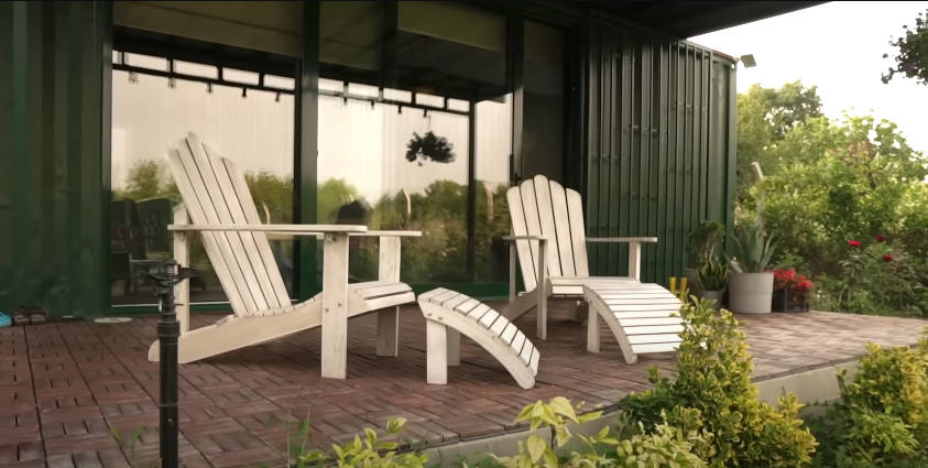 Tiny House Bursa - Transforming a Container into a Cozy, Sustainable Homev