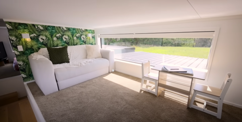 Downsizing and the Tiny House Movement: Sheila and N’s Journey to Simplified Living